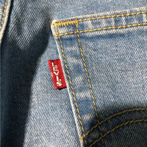 Levi’s Wedgie Skinny button fly cropped leg with fringe light wash size 16W - Picture 9 of 11